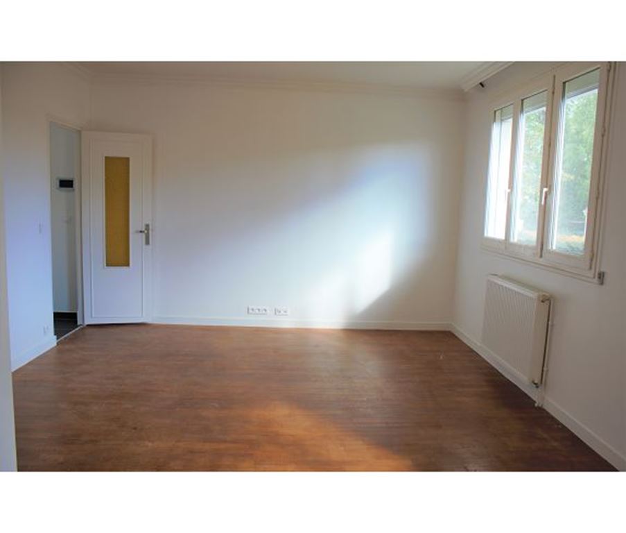 Maison STE GENEVIEVE DES BOIS (91700) BAZIN IMMOBILIER