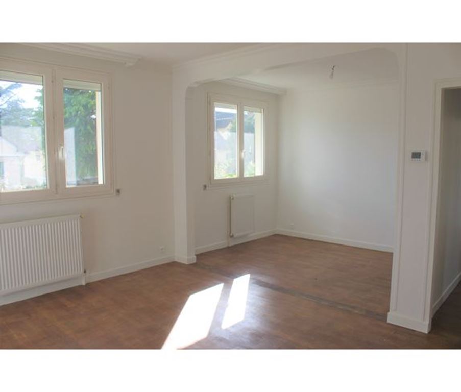 Maison STE GENEVIEVE DES BOIS (91700) BAZIN IMMOBILIER